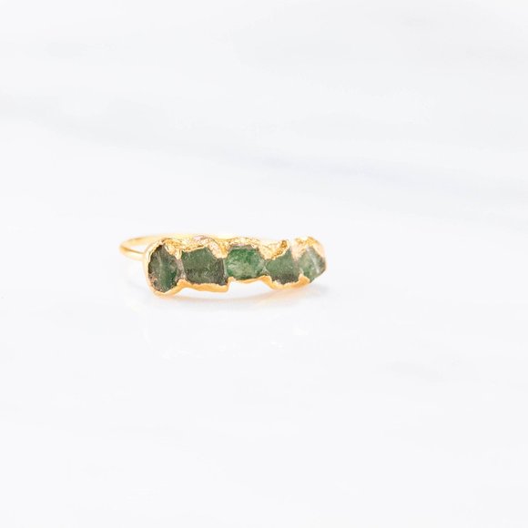 Emerald Eternity Ring Gold Ring Raw Emerald Ring Emerald Raw Stacking Ring - Picture 2 of 9